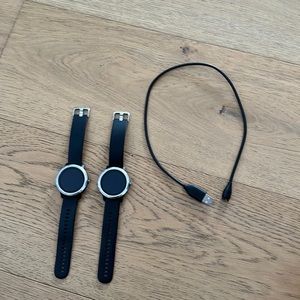 Garmin Vivoactive 3 (2 watches & 1 charger)